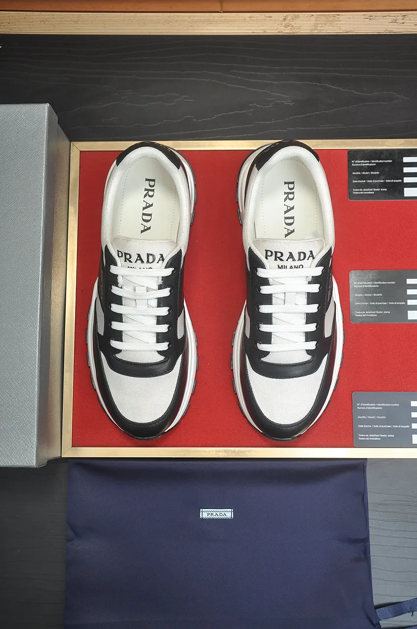 Men's shoes 💰580💶 [PRADA] Top original items, new seasonal styles, high-quality original items, top-grade high-mercerized cowhide combined with original breathable fabric + imported glue, imported stretch fabric inside with original cowhide feet, original thick outsole! Quality guaranteed! Code 38-45 (45 customized)
